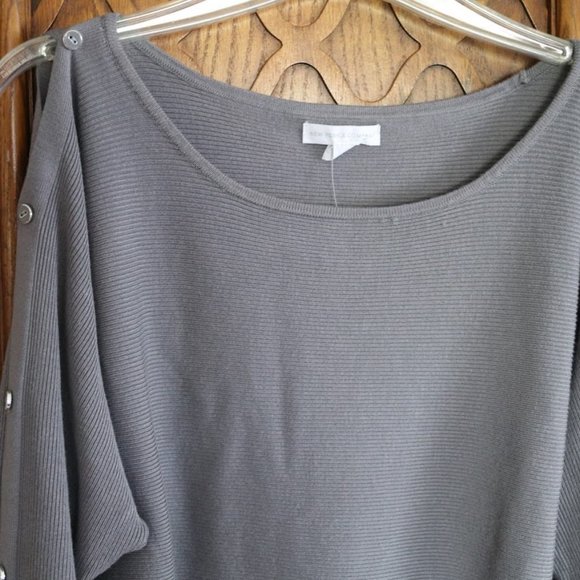 NY&C Cold Shoulder Button Sleeve Ribbed Sweater NWT - Gray, Size S - Picture 5 of 16